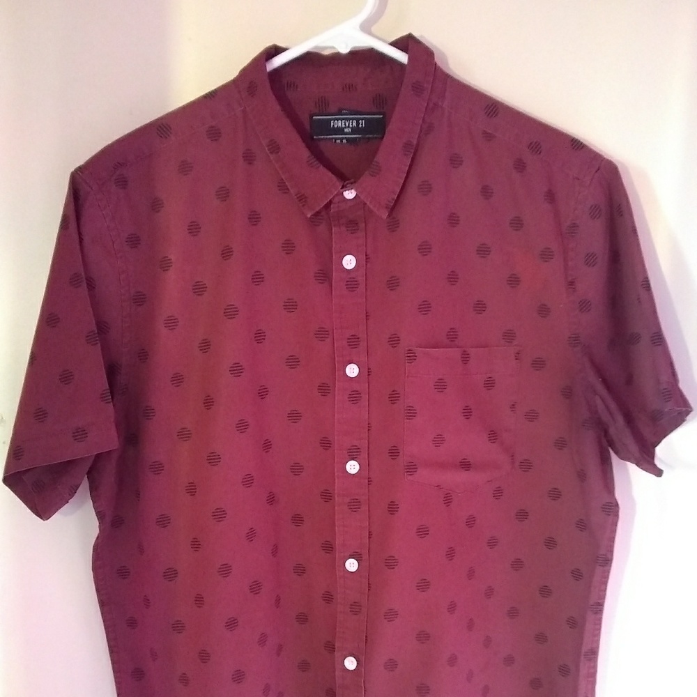 Short sleeve burgandy button up
